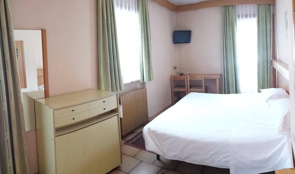 Hotel La Baita Livigno Oda fotoğraf
